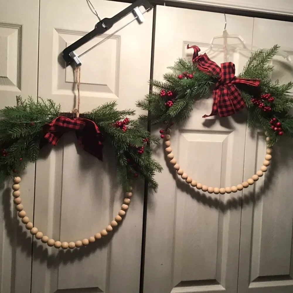 NWOT 9 pc set natural wood beaded wreaths (2) and 6 Garlands